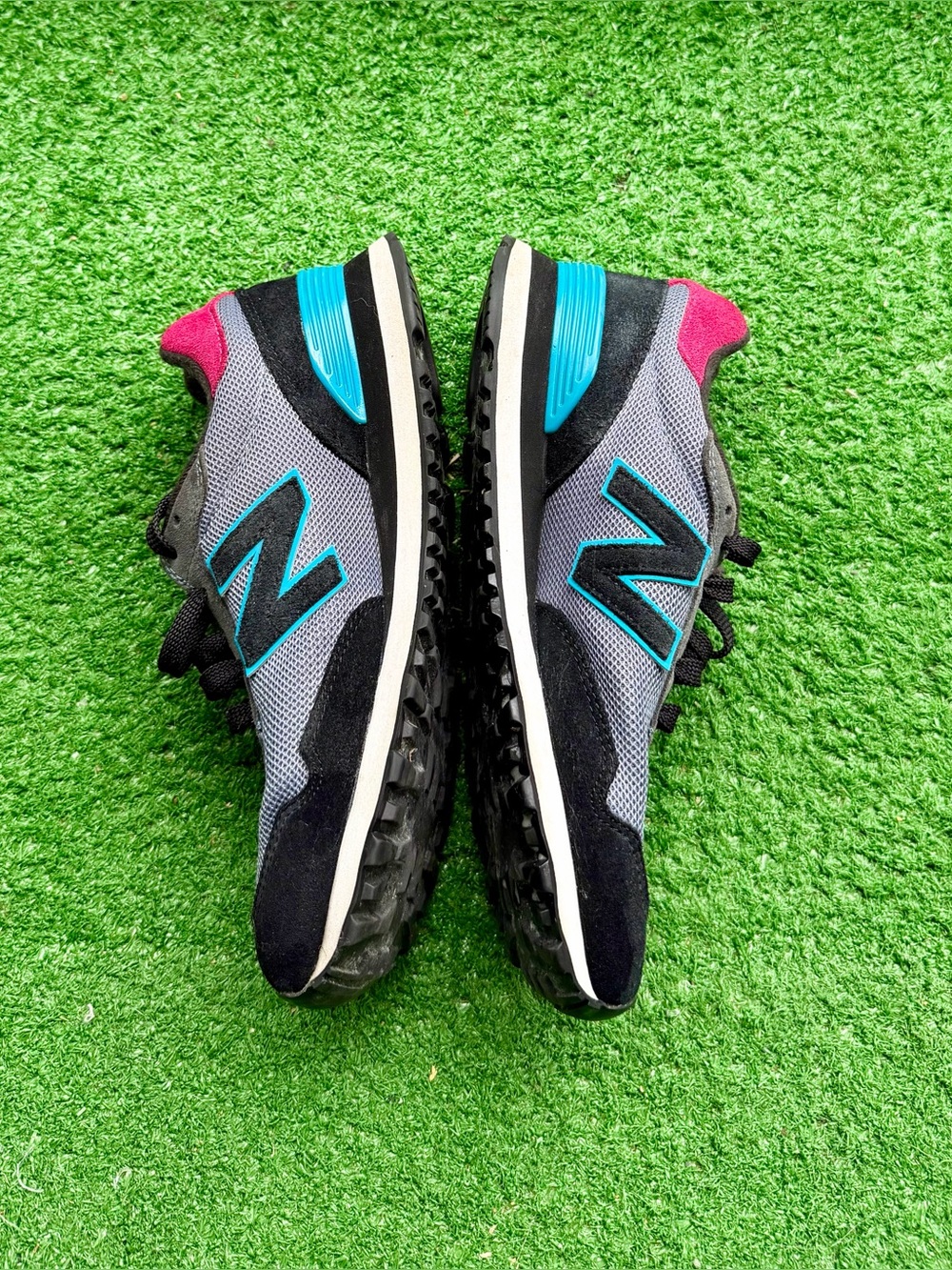 New Balance Women's 515 Grey Pink Blue Retro Running Sneakers Women's US 8